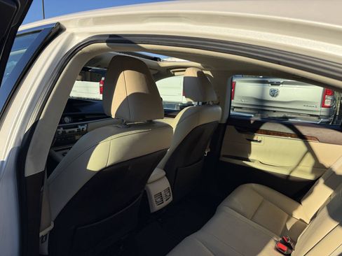 Used 2018 Lexus ES 350 w/ Premier Package FWD image 12