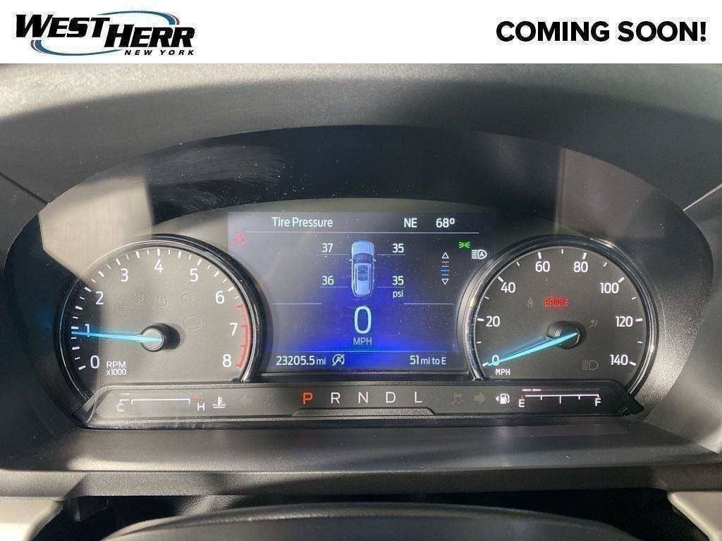 Used 2024 Ford Explorer XLT w/ Equipment Group 202A AWD/4WD image 32