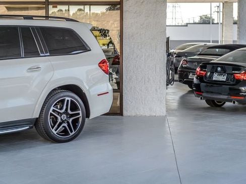 Used 2018 Mercedes-Benz GLS 550 4MATIC image 64