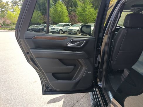 Used 2023 Chevrolet Tahoe High Country AWD/4WD image 29