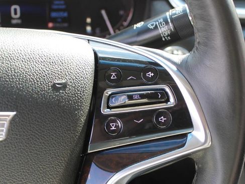 Used 2017 Cadillac XTS Luxury image 25