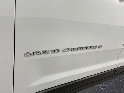 Used 2023 Jeep Grand Cherokee L Limited image 37