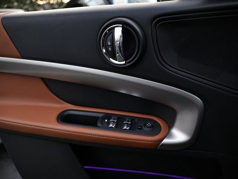 Used 2023 MINI Cooper Countryman SE w/ Signature Upholstery Package image 15