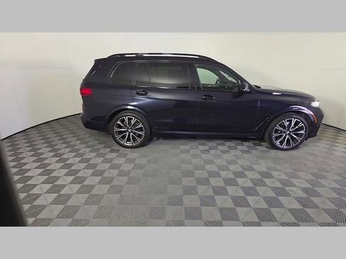 Used 2022 BMW X7 xDrive40i w/ M Sport Package image 36