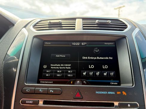 Used 2016 Ford Explorer Limited w/ Equipment Group 301A image 17