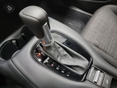 Certified 2024 Honda HR-V LX image 26