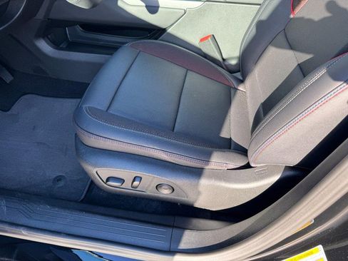 New 2026 Chevrolet Equinox EV RS image 29