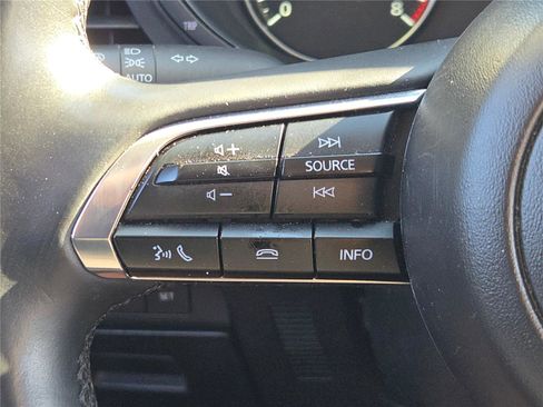 Used 2024 MAZDA MAZDA3 s image 34