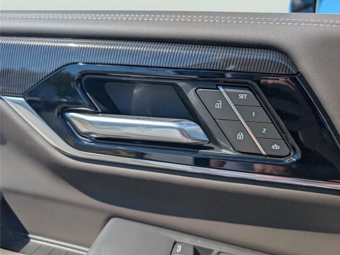 New 2026 GMC Yukon XL Elevation w/ Elevation Premium Package image 15