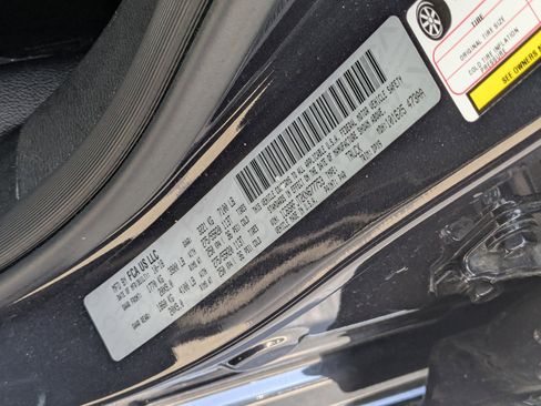 Used 2019 RAM 1500 Laramie image 34