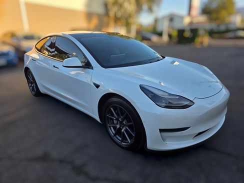 Used 2022 Tesla Model 3 Long Range AWD/4WD image 4