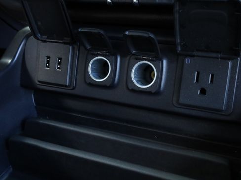 Used 2016 GMC Sierra 2500 SLT w/ Snow Plow Prep Package image 9