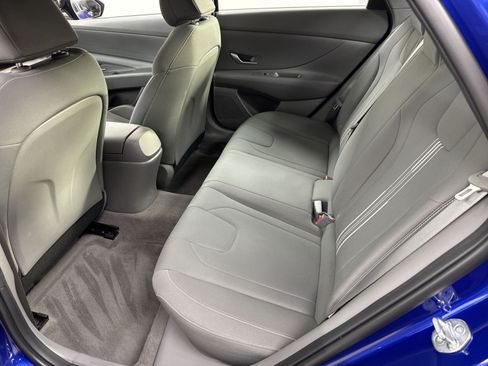 Used 2023 Hyundai Elantra SEL FWD image 36