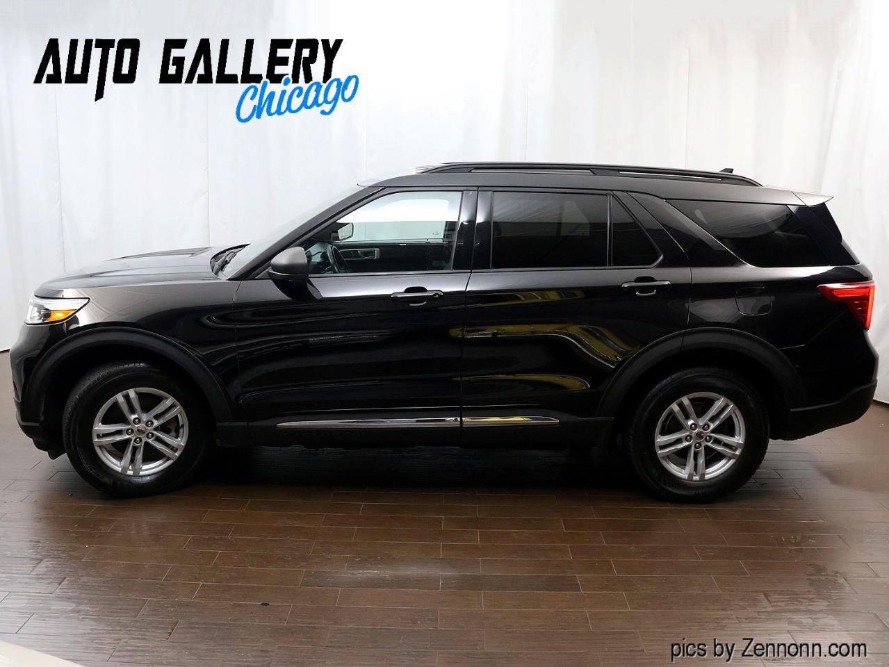 Used 2020 Ford Explorer XLT w/ Equipment Group 202A AWD/4WD image 10