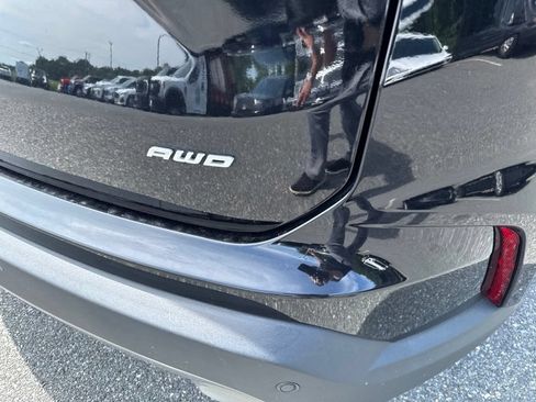 Used 2022 Ford Edge Titanium AWD/4WD image 7