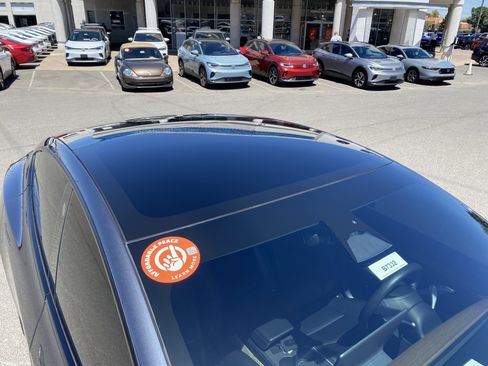Used 2023 Tesla Model 3 Standard Range RWD image 7