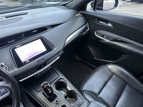 Used 2020 Cadillac XT4 Premium Luxury image 36