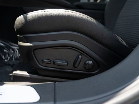 Certified 2025 Porsche Panamera 4 AWD/4WD image 20