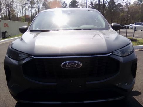 Used 2025 Ford Escape Active image 15