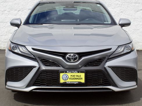 Used 2021 Toyota Camry XSE AWD/4WD image 2
