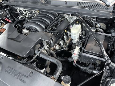 Used 2016 GMC Yukon SLE w/ Convenience Package image 34