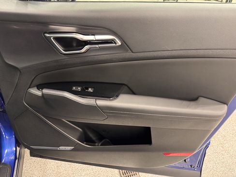 Certified 2025 Kia Sportage SX image 30