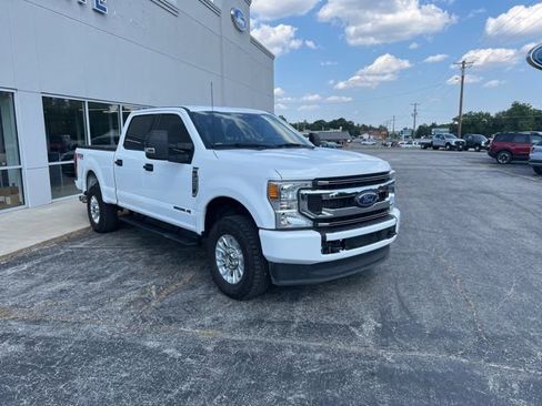 Used 2022 Ford F250 XLT w/ FX4 Off-Road Package image 3