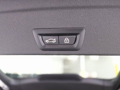 Used 2023 BMW X6 xDrive40i w/ Executive Package image 43