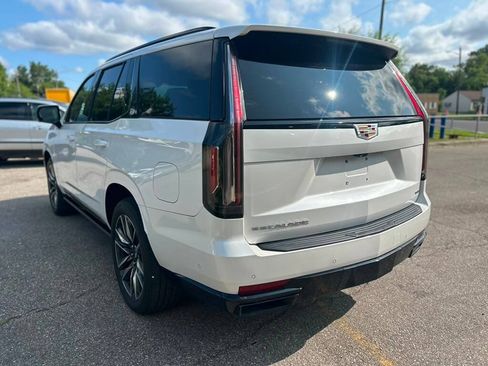 Used 2021 Cadillac Escalade Sport Platinum AWD/4WD image 7