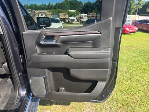 Used 2022 GMC Sierra 1500 SLT AWD/4WD image 39