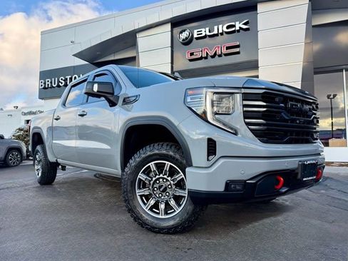 Used 2024 GMC Sierra 1500 AT4 w/ Technology Package image 3
