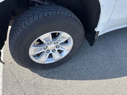 Used 2023 Chevrolet Silverado 1500 LT image 10