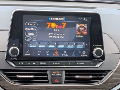 Used 2025 Nissan Altima 2.5 SV FWD image 20