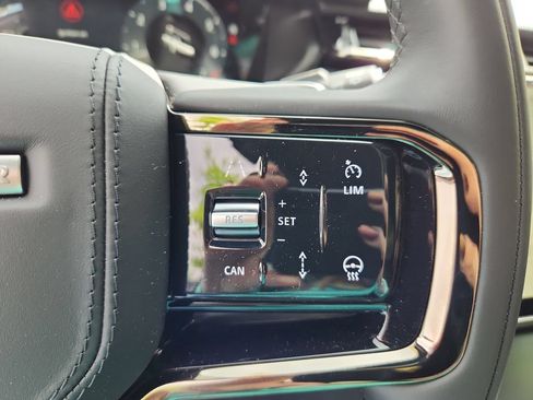 New 2026 Land Rover Range Rover Velar S AWD/4WD image 20