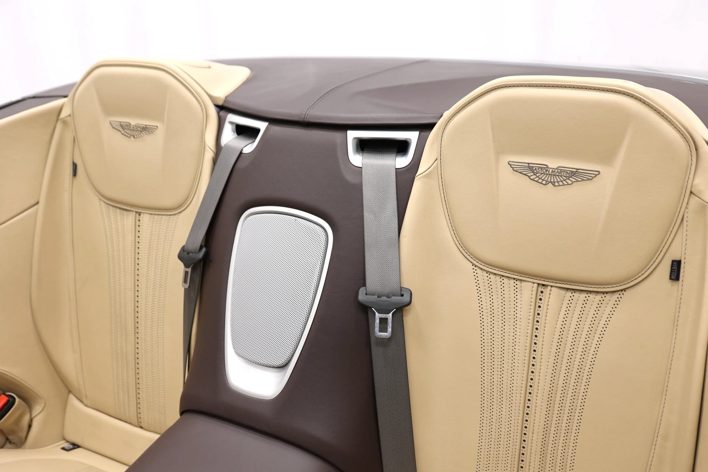Used 2019 Aston Martin DB11 Volante RWD image 51