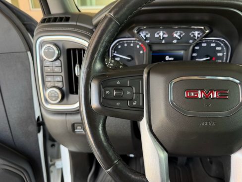 Used 2021 GMC Sierra 1500 SLT image 16