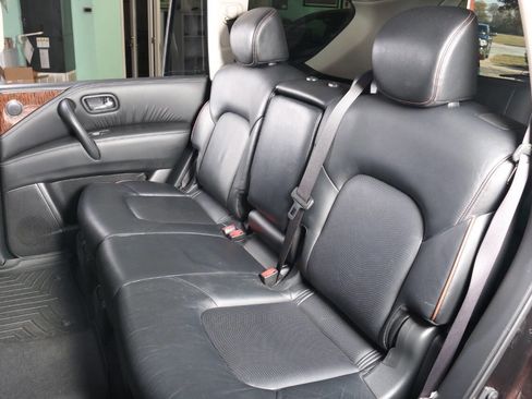 Used 2018 Nissan Armada Platinum image 28