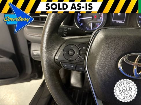 Used 2019 Toyota Camry LE FWD image 19