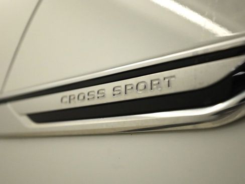 Used 2020 Volkswagen Atlas Cross Sport SEL Premium image 42