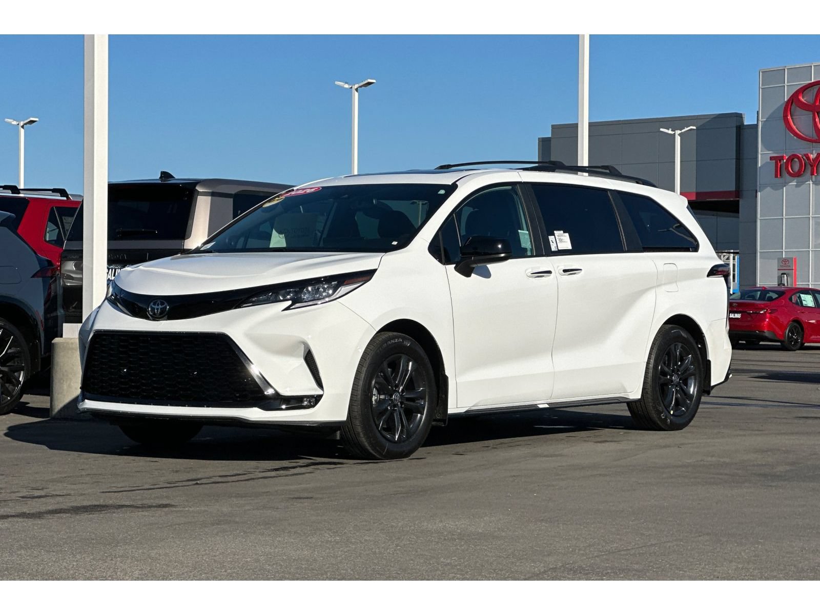 New 2026 Toyota Sienna XSE AWD/4WD image 8