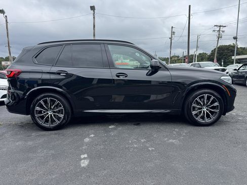 Used 2019 BMW X5 xDrive40i w/ M Sport Package AWD/4WD image 4
