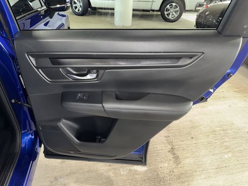 Used 2023 Honda CR-V EX image 11