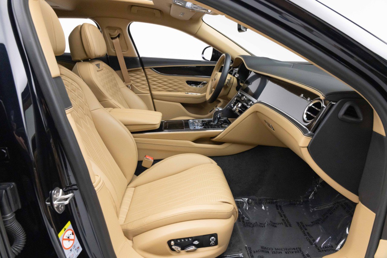 Used 2022 Bentley Flying Spur W12 AWD/4WD image 22
