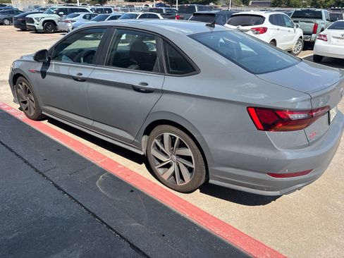 Used 2019 Volkswagen Jetta GLI Autobahn FWD image 6