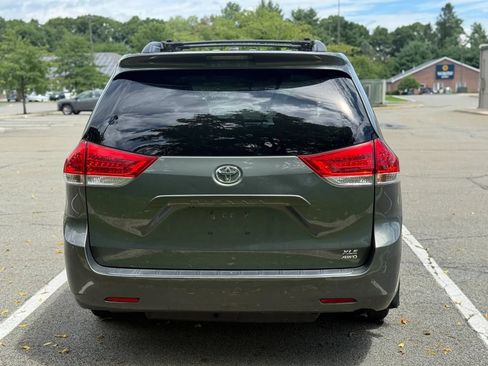 Used 2014 Toyota Sienna XLE AWD/4WD image 6
