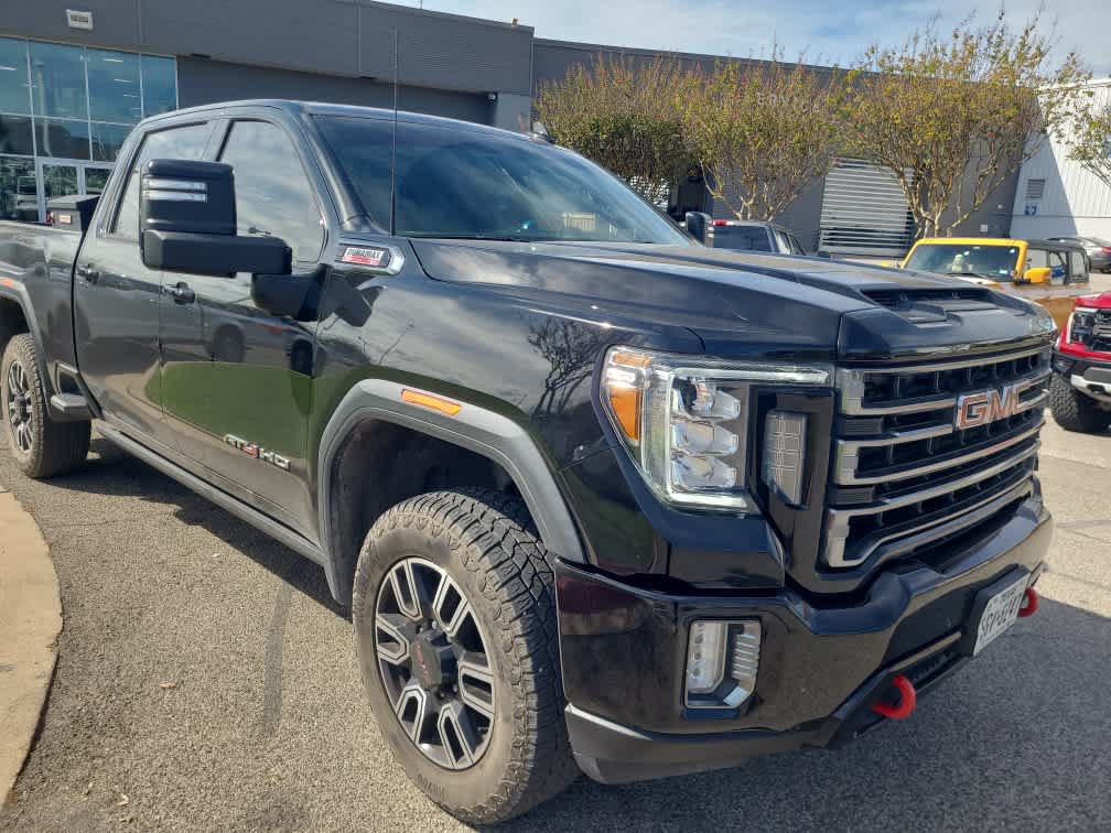 Used 2023 GMC Sierra 2500 AT4 AWD/4WD image 3