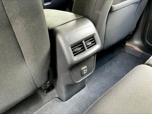 Used 2022 Chevrolet Equinox LS FWD image 10