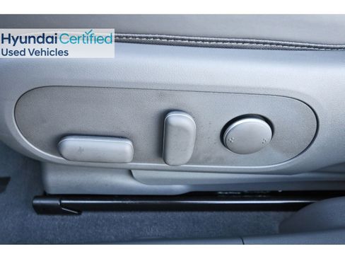Certified 2025 Hyundai Ioniq 5 SEL RWD image 30