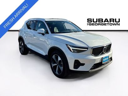 Used 2025 Volvo XC40 B5 Plus