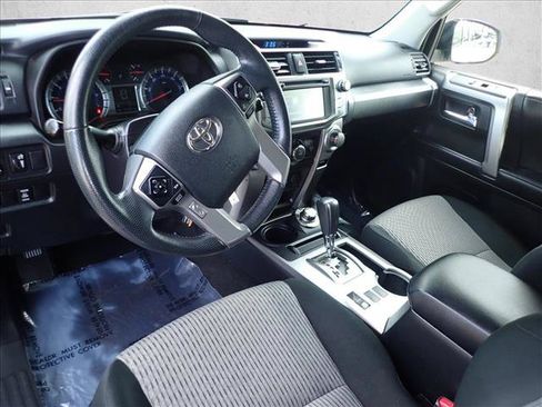 Used 2019 Toyota 4Runner SR5 AWD/4WD image 9